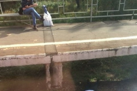 【閲覧注意】人身事故で電車が止まった ”その駅” にいた人が撮った写真・・・
