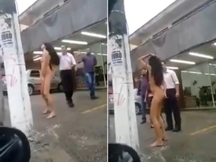 【動画】こんなセクシーな女性が街中で全裸になってるって逆に怖いわ…