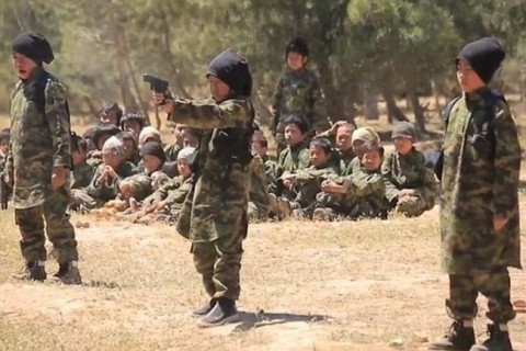 ISIS、子供たちの ”育成” が順調すぎる