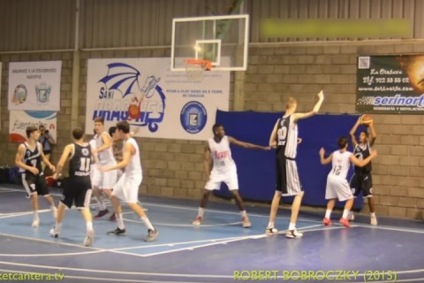 高校のバスケで2m29cmの大巨人がプレイした結果・・・（動画）