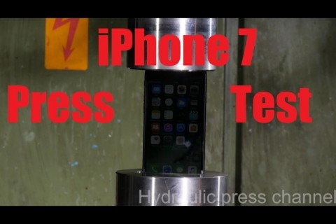 iPhone 7、さっそくぶっ壊される・・・（動画）