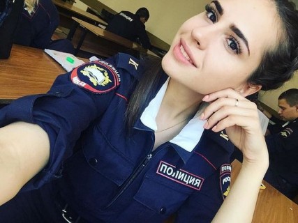 最近の女性警察官が可愛すぎる・・・（画像）