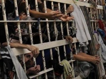 【閲覧注意】ブラジルの刑務所だけには絶対に入りたくない理由…（3枚）