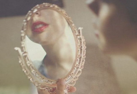 【閲覧注意】17歳の女子高生「鏡で自分の顔を見るたびに死にたくなる」⇒ その顔がこちら…（画像）