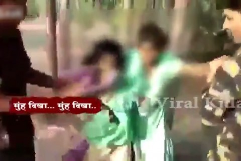 【動画】レ●プ大国「インド」の実態。道を歩く2人の女性が… こんなの防げるわけない