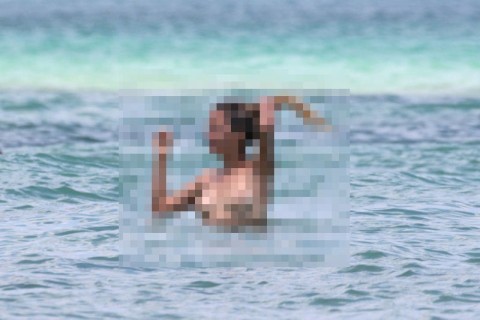 【画像】美人女優がすっぴん＋全裸でヌーディストビーチに現れた結果・・・マジかよ・・・