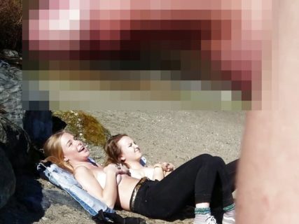【画像あり】ヌーディストビーチで美女にチ●コ見せつけた結果ｗｗｗｗｗｗ