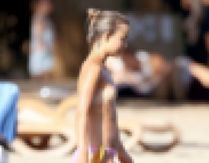 【画像】イギリス王族一の美少女（22）、ヌーディストビーチで裸を盗撮される・・・・・
