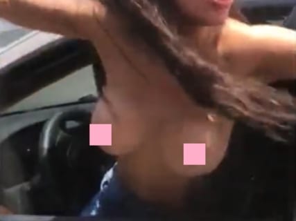 【動画あり】巨乳美女ドライバー、後続車にブチ切れおっぱいを放り出すｗｗｗｗｗｗ