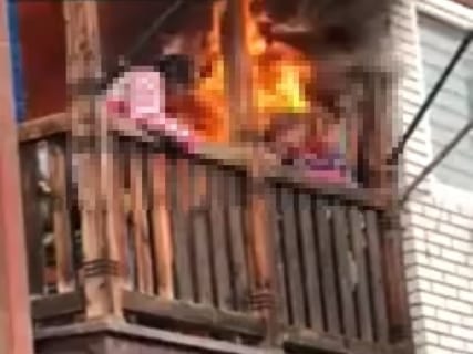 【閲覧注意】火事で８人が死亡したアパートの ”ベランダ” が地獄絵図すぎると話題に（動画あり）