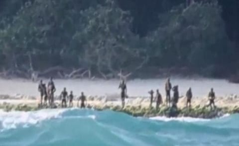 【画像】上陸したアメリカ人が殺害された北センチネル島、ガチでヤバすぎる