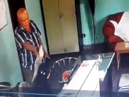 【閲覧注意】銀行強盗、女性店員をたった10秒で・・・（動画あり）
