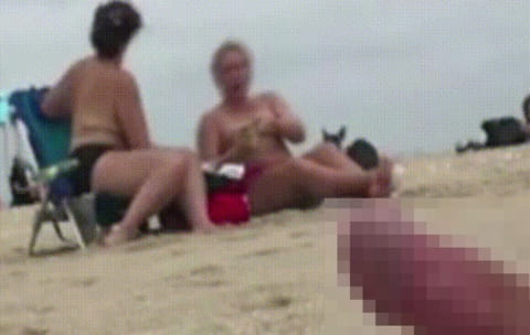 【GIF】ヌーディストビーチで ”ノーハンドオ●ニー” した時の女の反応ワロタｗｗｗｗｗ