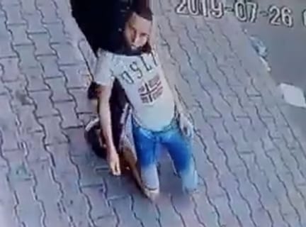 【閲覧注意】アフリカのスマホ強盗、10秒で人間の首を折ってしまう…（動画あり）