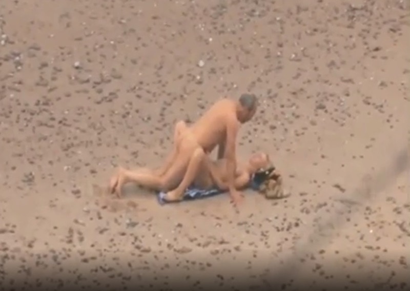 【動画あり】ヌーディストビーチに ”誰でもセ クスしていい” 少女が現れた結果 ポッカキット 