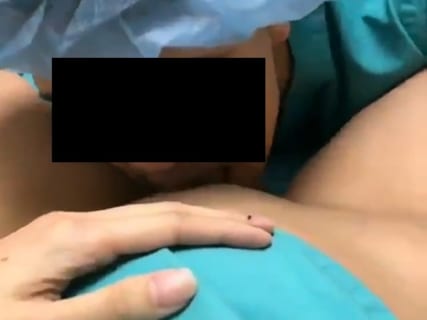 【ガチ動画】看護師の女性、やっぱり医師のセフレだった…