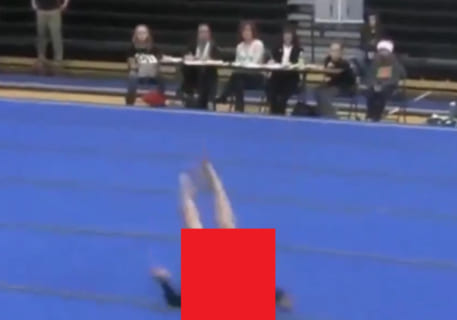 【閲覧注意】女子体操でJKがこうなる事故…めちゃくちゃ怖い…（動画あり）