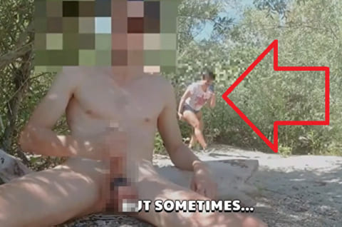 【神動画】山で全裸オ○ニーしてた男。そこに現れた登山中の女がヤバい変態で…