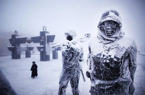 【驚愕動画】ロシア人「－55℃だけど、生活はこんな感じ！ｗ」