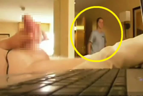 【動画】ホテルの女性清掃員、2日連続でオ○ニーを見せつけられてしまう…