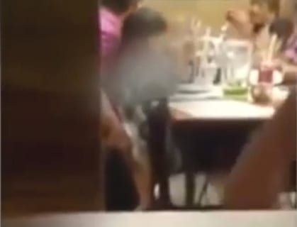 ファミレスで幼女への性的虐待の瞬間を目撃してしまった…（動画あり）