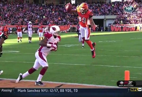 ［NFL］12月24日の試合、相手を飛び越えてタッチダウン