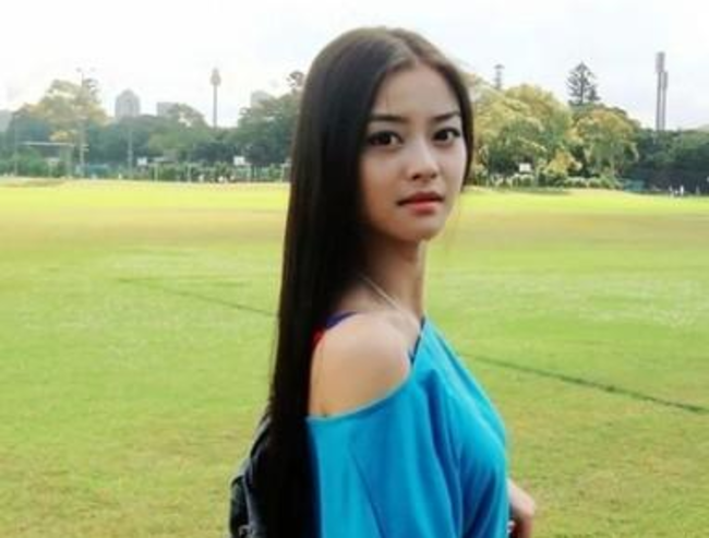 中国でまたもや美人すぎる大学の講師、今度はセクシー系
