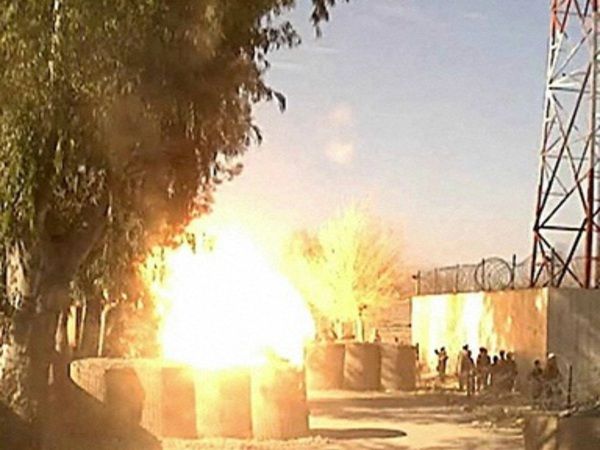 子ども14人が死亡したアフガンでの自爆テロ、実際の映像