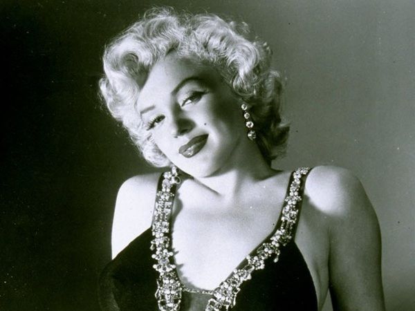 やばい、マリリン・モンローの写真が全部エロく見える。