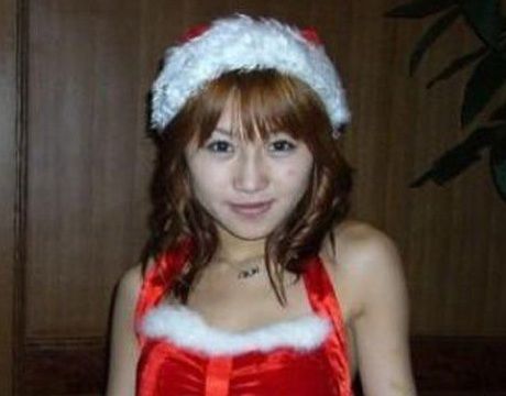 この写真の女性が整形（目と輪郭）すると、こうなります。