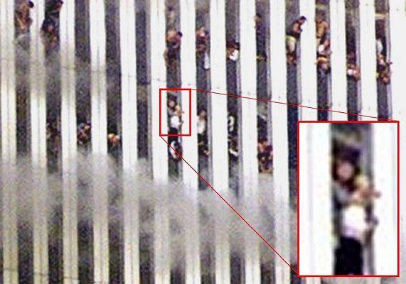 【閲覧注意】9.11 アメリカ同時多発テロの時ってビルから人が降ってきたらしいけど