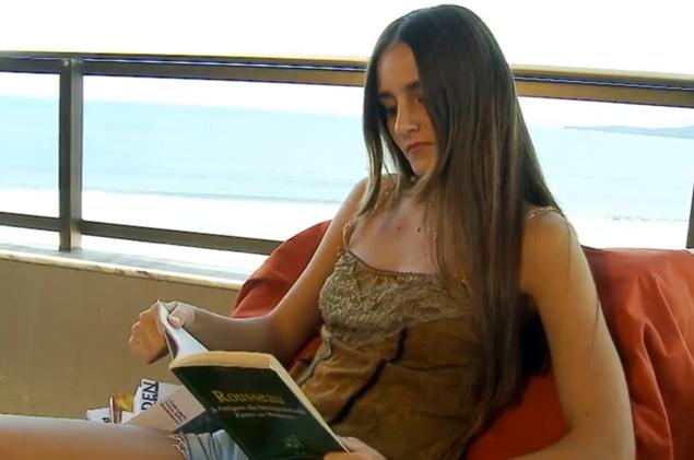 【動画】ネット上で自分の ”処女” を売りに出している20歳の女の子がマジで可愛い