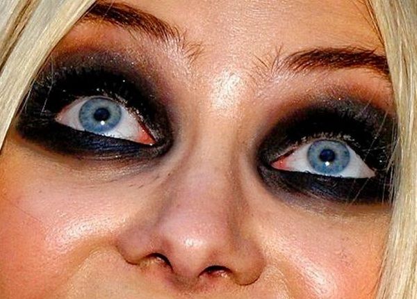 【閲覧注意】ハリウッドスター達の顔面ドアップ写真やばいんですけど