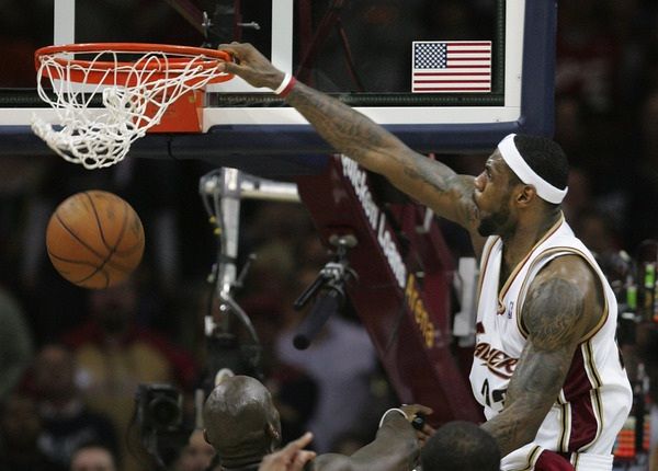 NBAチャンネルが選んだ「レブロン・ジェームズ」のスーパープレーTOP10
