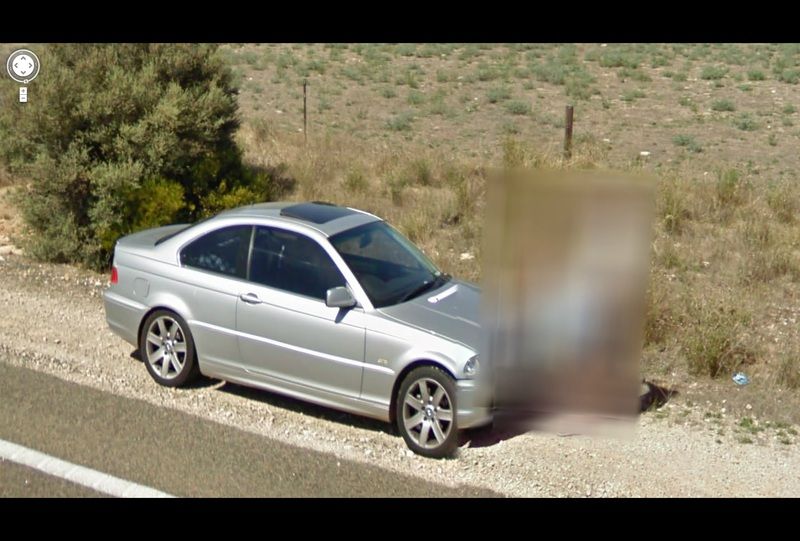 【画像】Googleストリートビューにセ○クスしてるカップルが映ってて話題に
