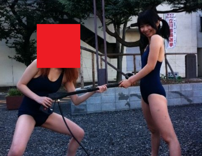 【画像】「やはり日本人は変態だった。」日本のとあるモデルが海外で話題に