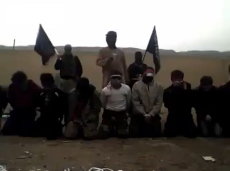 【閲覧注意】シリアのテロ組織が恐ろしい映像を公開。たった30秒で11人の人間が