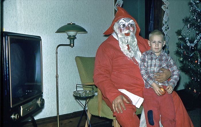 creepy_santas_10