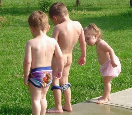 funny-children-curiosity