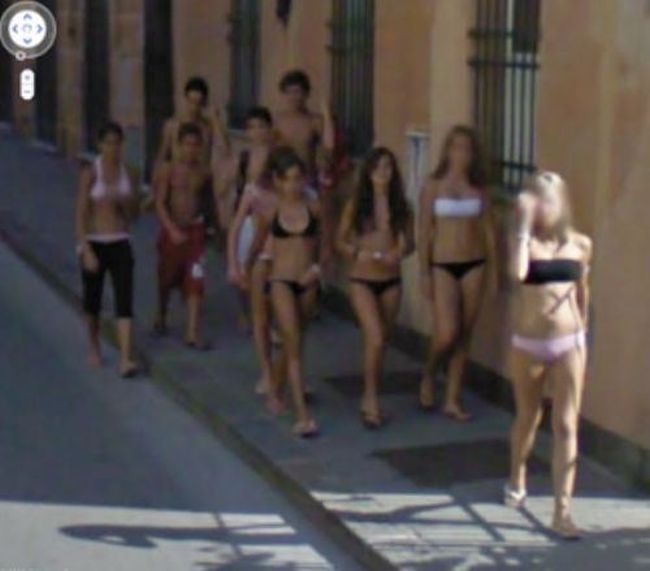 hot_girls_on_google_street_37