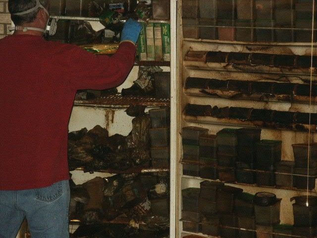 slomannyy_holodilnik_02