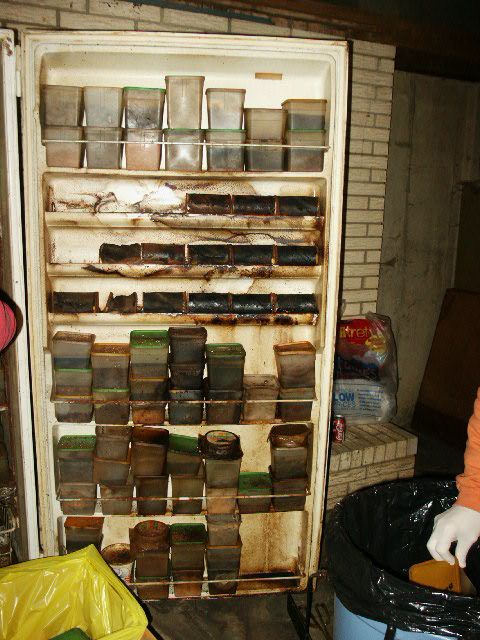 slomannyy_holodilnik_05