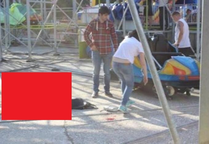 遊園地でジェットコースターがレールから外れ重傷者複数