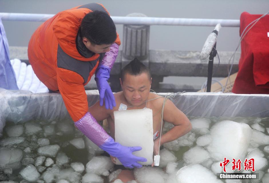 01036408927a4a30b5e1121271f2ee29