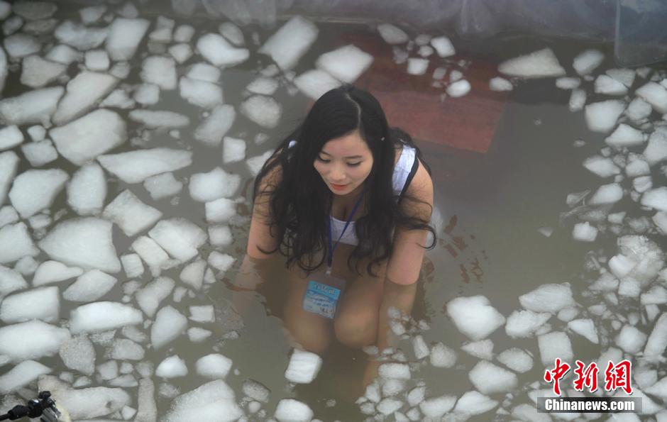 25b0f11d0863493492d26ea0e5d0853a