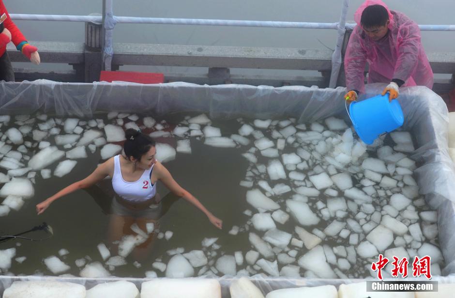 b375a5b6dd2a4d53b3b2ecf7284ca1f3