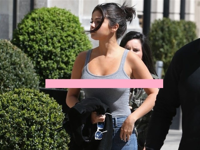 【画像】セレーナ・ゴメス、おっぱいが大きくなりすぎて乳首が透ける