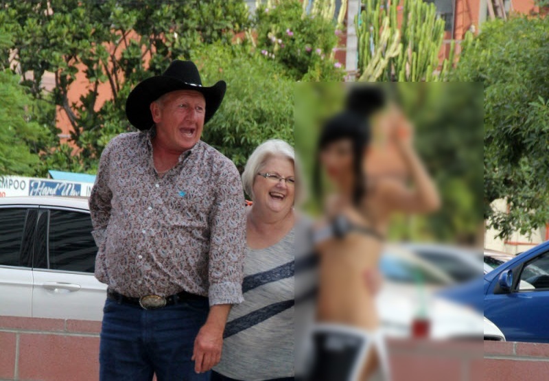 【画像】アメリカの女優ってこんなエロい格好で街中歩いてんの…？