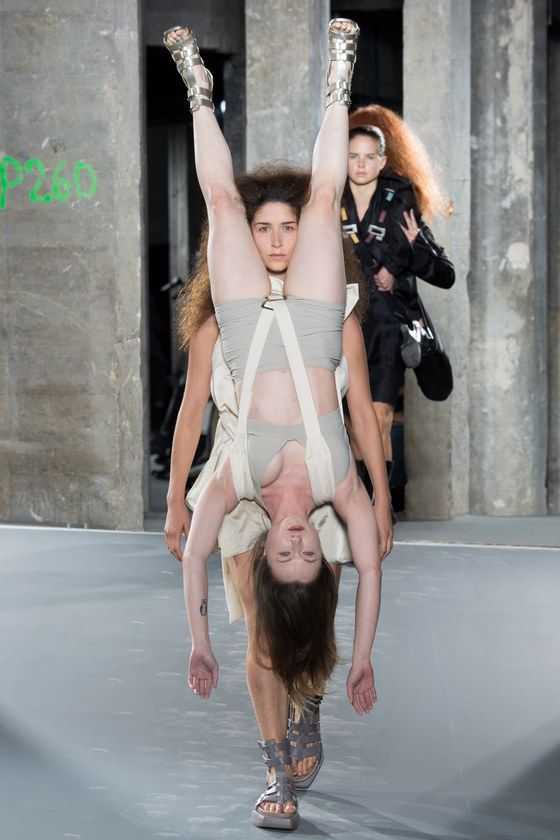 modeli-nadeli-drug-druga_07