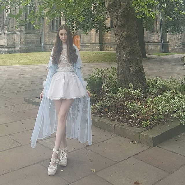 studentka-kukolka_07